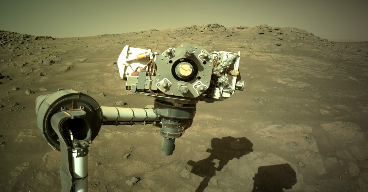 Percy starts the search for life on Mars.